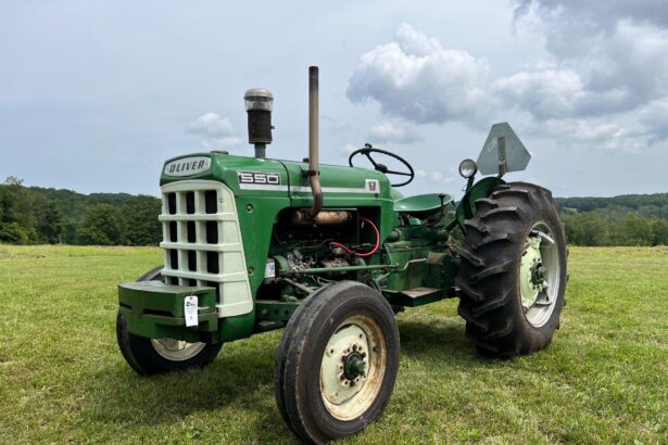 Oliver 550 1L2602: A Timeless Icon in Agricultural Machinery